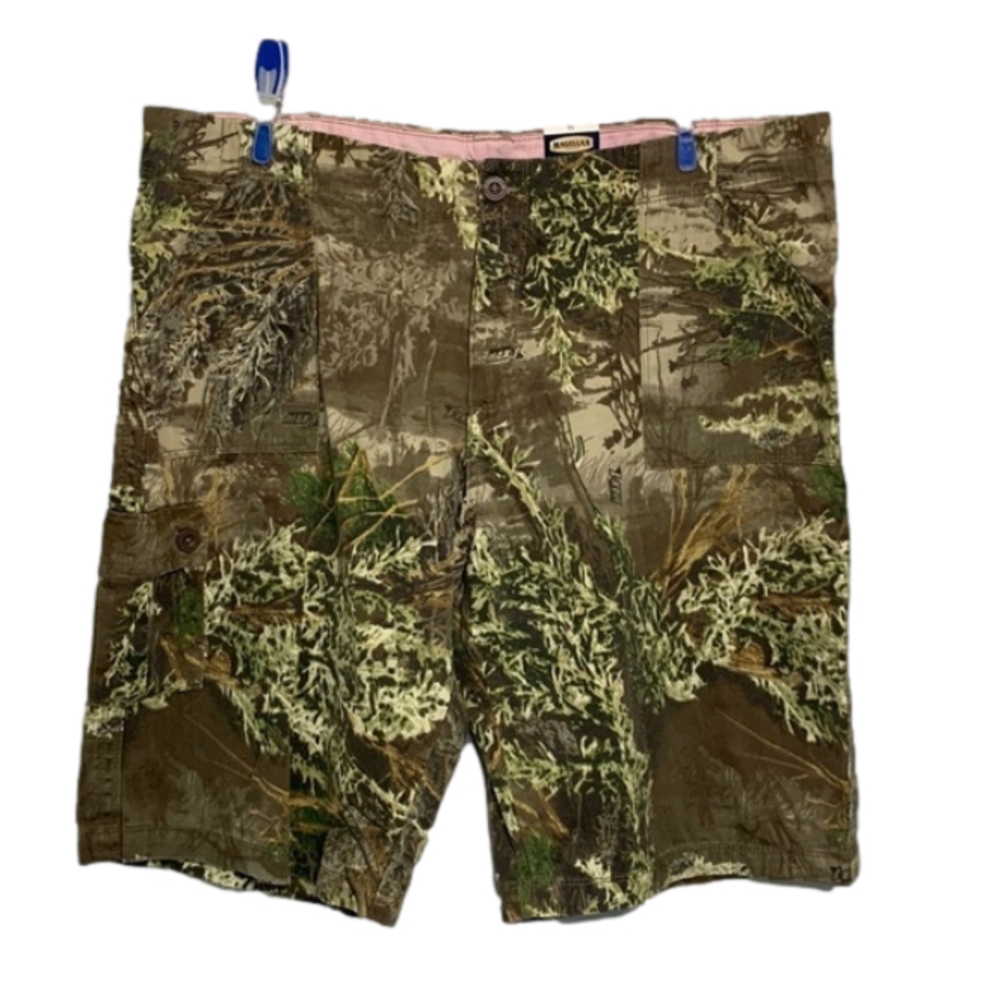 Magellan Sportswear Woods Camouflage Bermuda Cargo Shorts Size 16 NWT